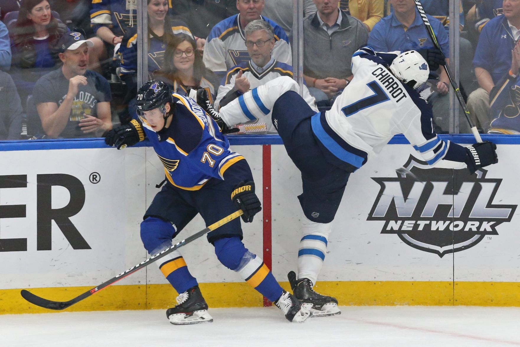 Blues and Jets skate in game 4 at the Enterprise Center